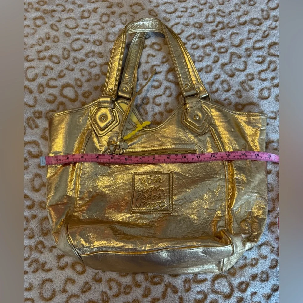 Victoria's Secret Metallic Gold Tote Bag Y2K 
Victoria’s Secret Angels 2.000s - Picture 8 of 14